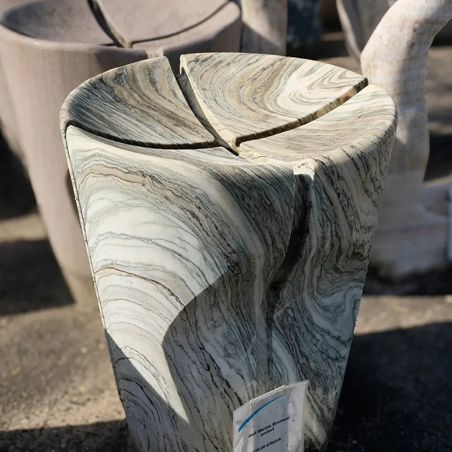 Red Marble Brunnen185:4245