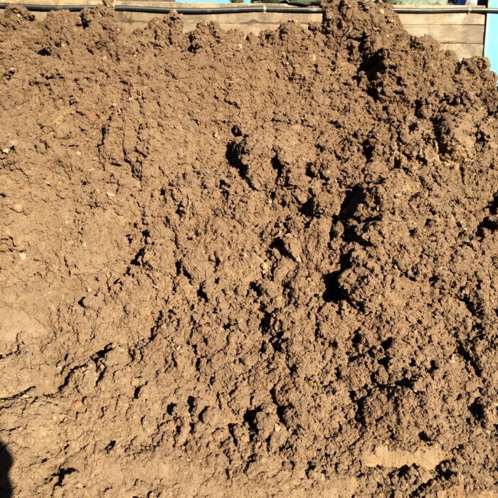 Oberboden gesiebt / Mutterboden